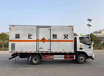 弓长岭爆破器材运输车
